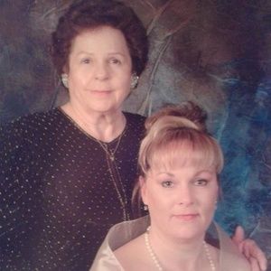 Meet your Posher, Lorrie